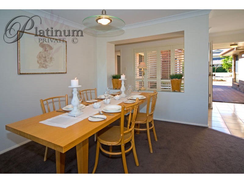 6 Turnberry Place, Carindale QLD 4152