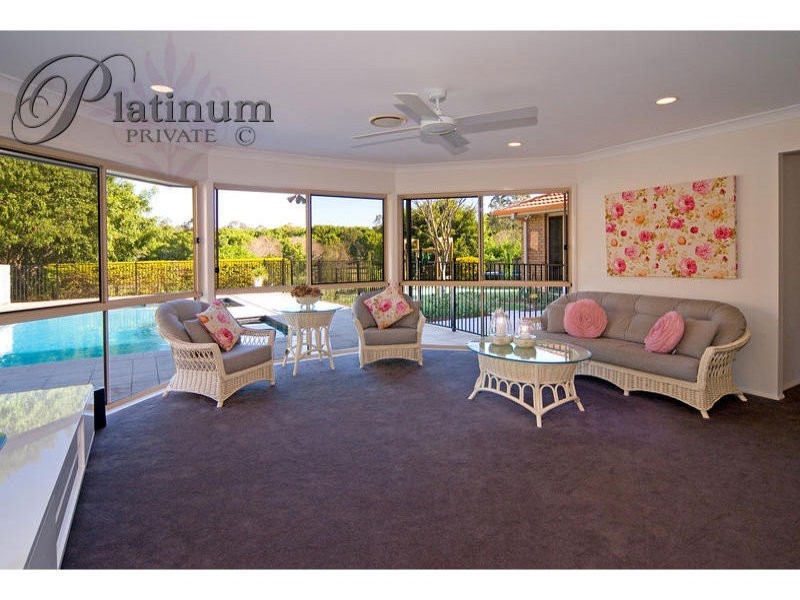 6 Turnberry Place, Carindale QLD 4152