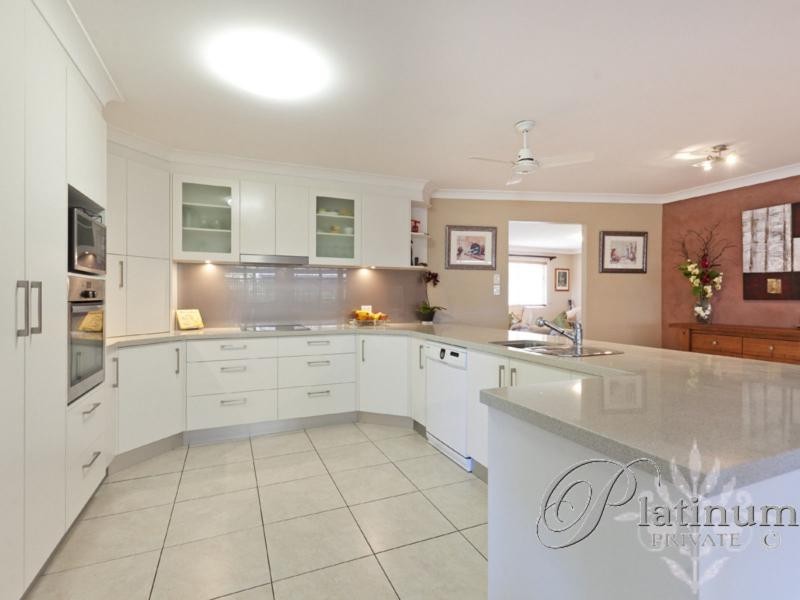 130 Cribb Road, Carindale QLD 4152