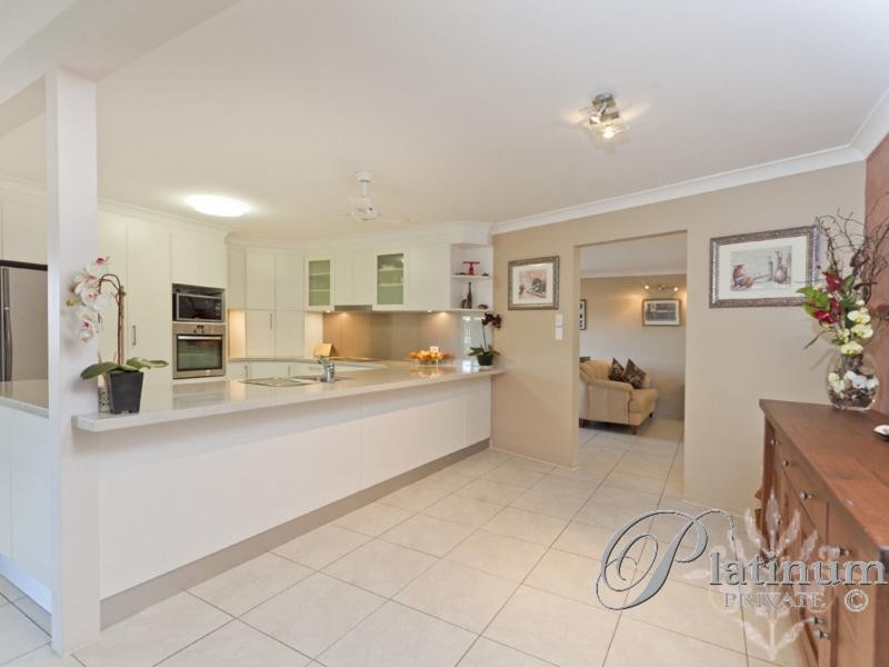 130 Cribb Road, Carindale QLD 4152