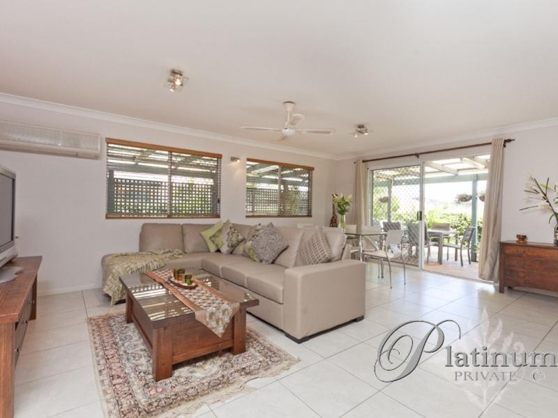130 Cribb Road, Carindale QLD 4152