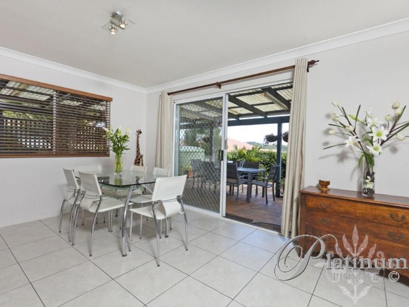 130 Cribb Road, Carindale QLD 4152