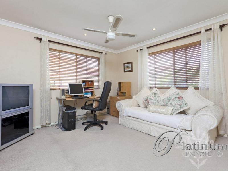 130 Cribb Road, Carindale QLD 4152