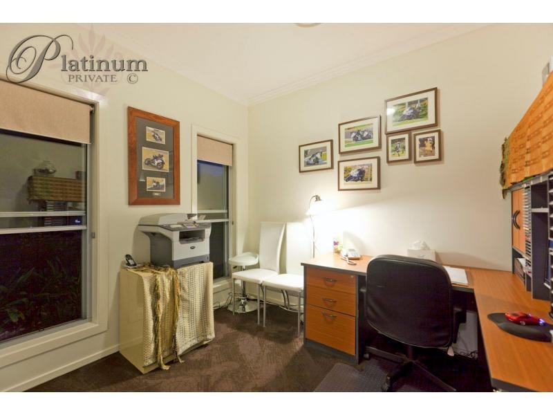 1 Fels Close, Eight Mile Plains QLD 4113