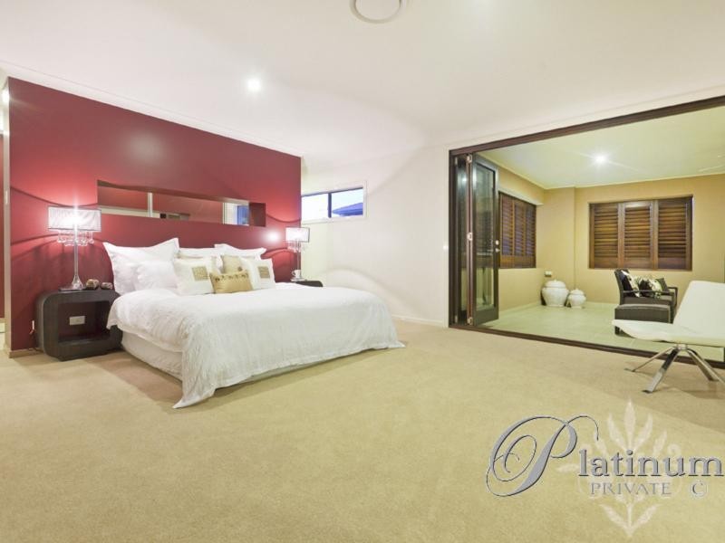 3 Kingham Place, Carindale QLD 4152