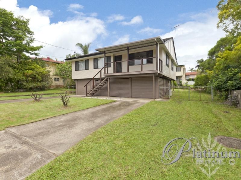 17 Condong Street, Mansfield QLD 4122