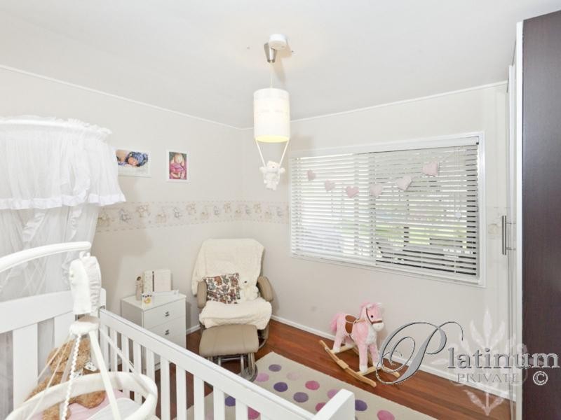 17 Condong Street, Mansfield QLD 4122