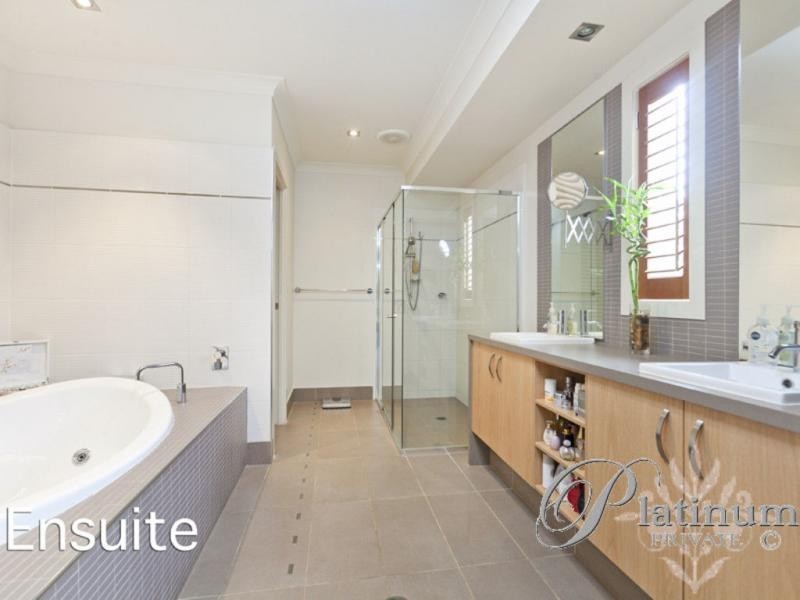 20 Habitat Drive, Wakerley QLD 4154