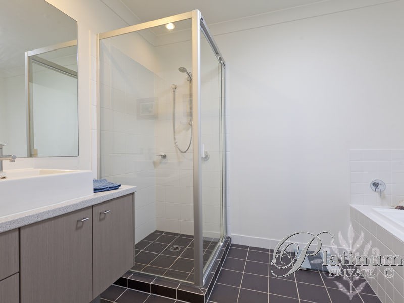 20 Torrens Crescent, Wakerley QLD 4154