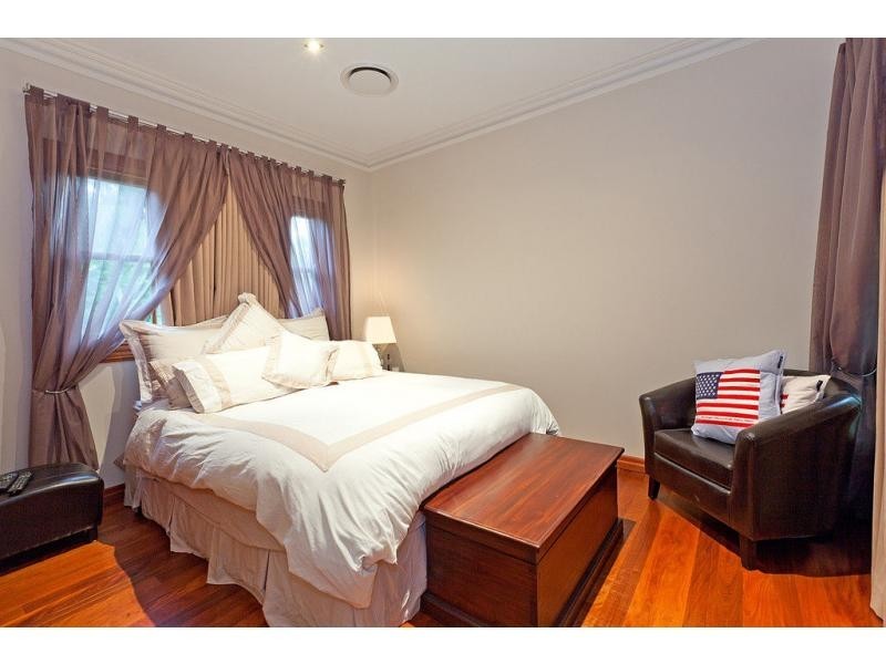 1 Selangor Place, Carina QLD 4152