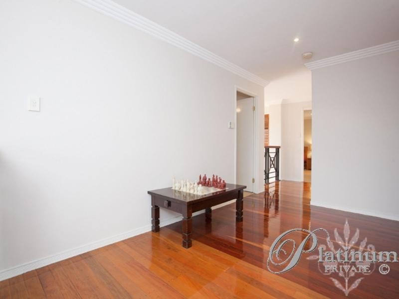 110 Cribb Road, Carindale QLD 4152