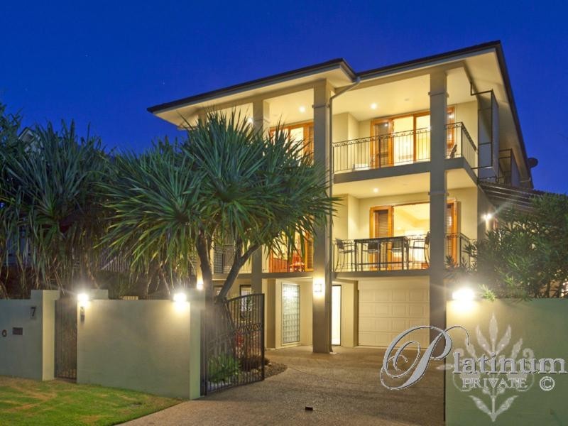 7 Lockyer Street, Camp Hill QLD 4152