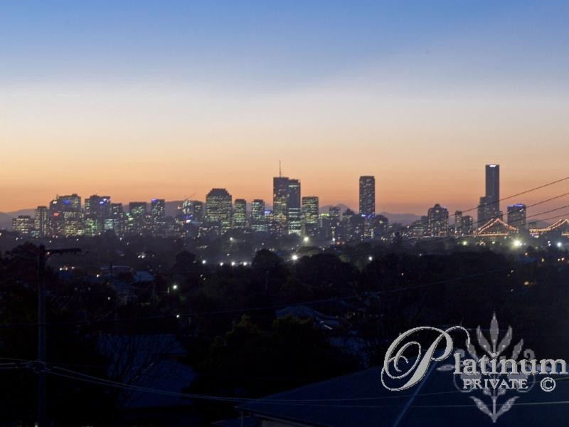 7 Lockyer Street, Camp Hill QLD 4152