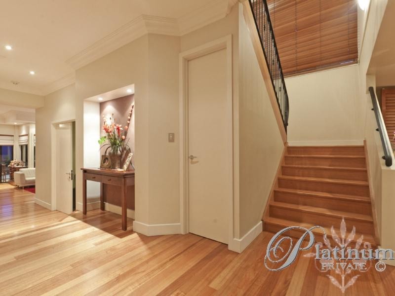 7 Lockyer Street, Camp Hill QLD 4152