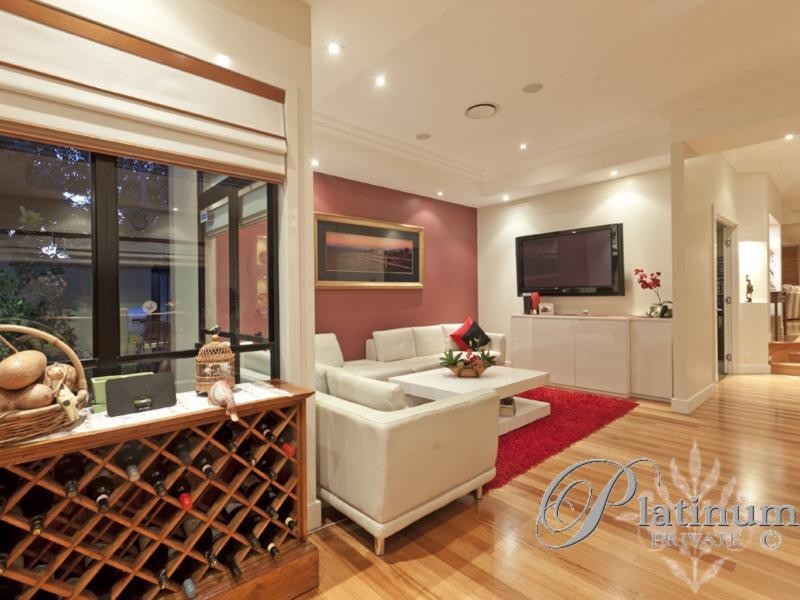 7 Lockyer Street, Camp Hill QLD 4152