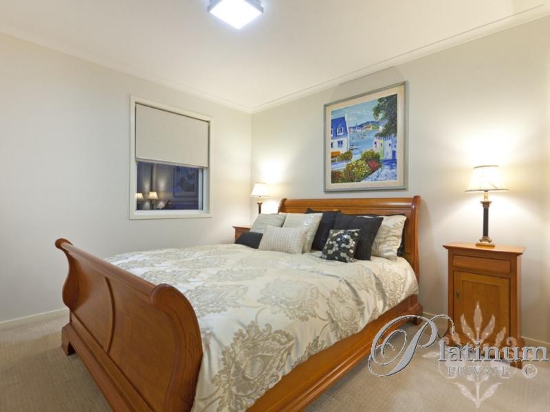 82 Pembroke Road, Coorparoo QLD 4151