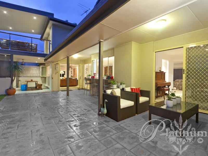 7 Carnoustie Place, Carindale QLD 4152