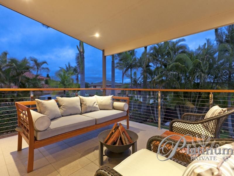 7 Carnoustie Place, Carindale QLD 4152