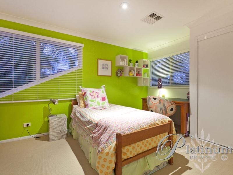 7 Carnoustie Place, Carindale QLD 4152