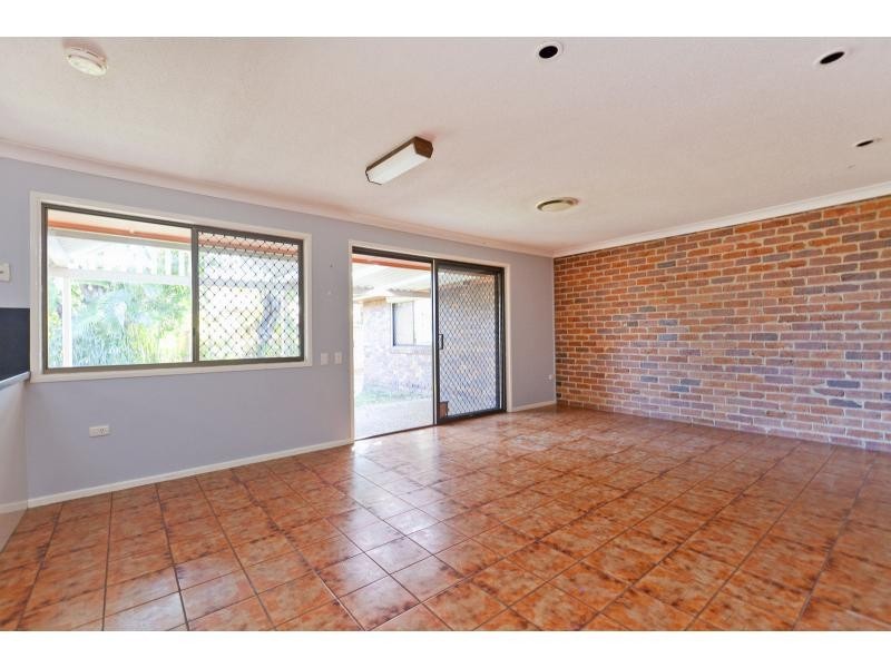 10 Bedivere Street, Carindale QLD 4152