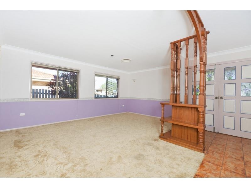 10 Bedivere Street, Carindale QLD 4152