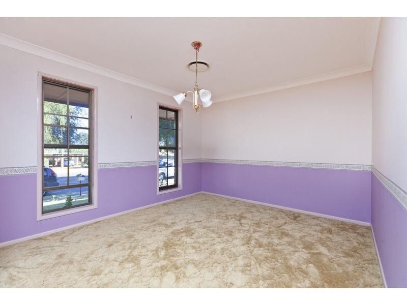 10 Bedivere Street, Carindale QLD 4152