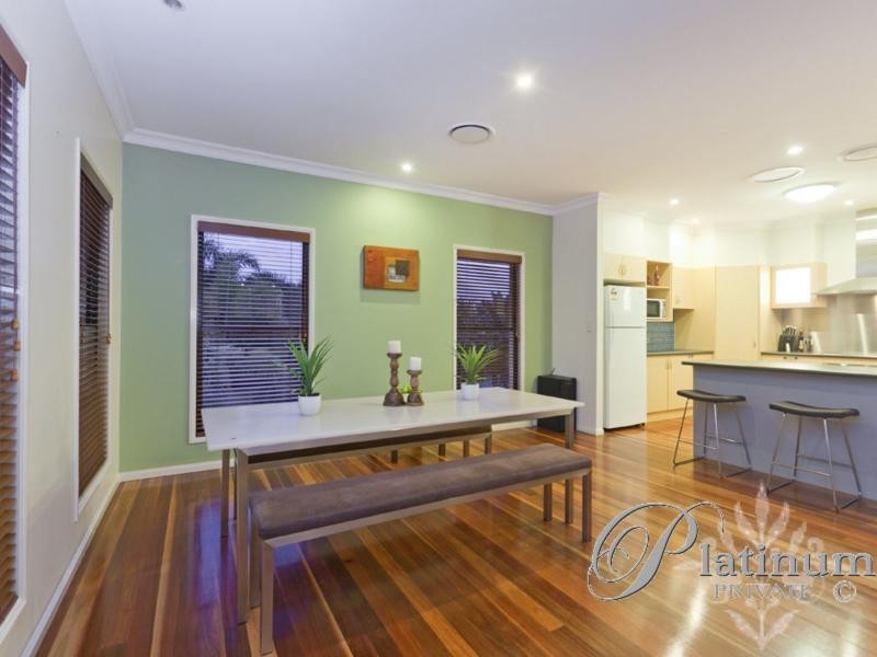 9 Spanish Court, Carindale QLD 4152