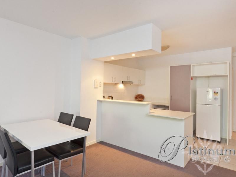 Unit 1//10 Vernon Terrace, Teneriffe QLD 4005