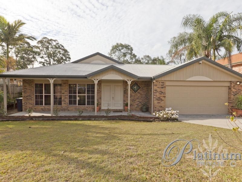 11 Kinrade Place, Carindale QLD 4152