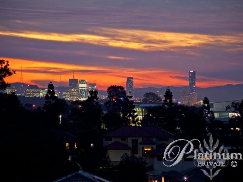 33 Warren Street, Wakerley QLD 4154