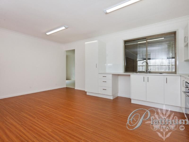 55 Meadowlands Road, Carindale QLD 4152