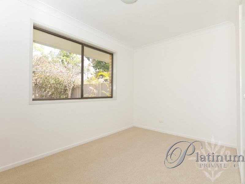 55 Meadowlands Road, Carindale QLD 4152