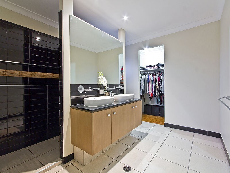 41 Stanley Road, Camp Hill QLD 4152