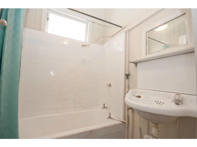 191 Bennetts Road, Norman Park QLD 4170