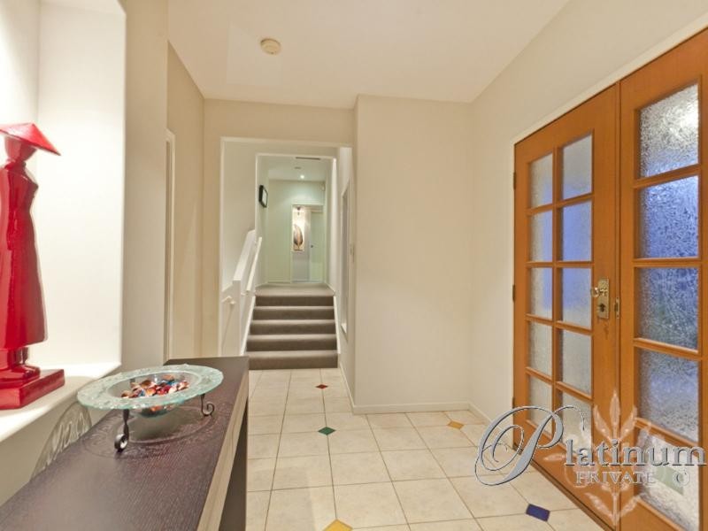 25 Ewer Street, Carindale QLD 4152