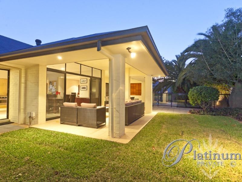 25 Ewer Street, Carindale QLD 4152