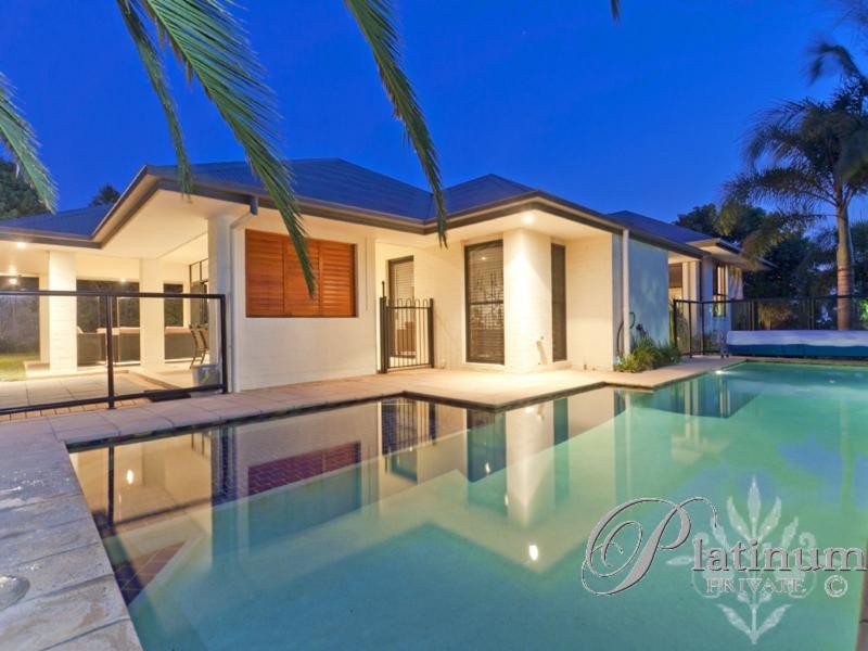 25 Ewer Street, Carindale QLD 4152