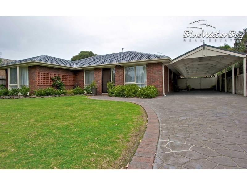 4 Carol Street, Mornington VIC 3931