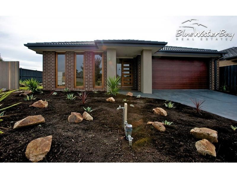 10 Windmill Parade, Mount Martha VIC 3934