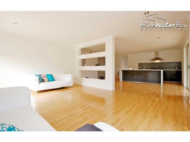 10 Windmill Parade, Mount Martha VIC 3934