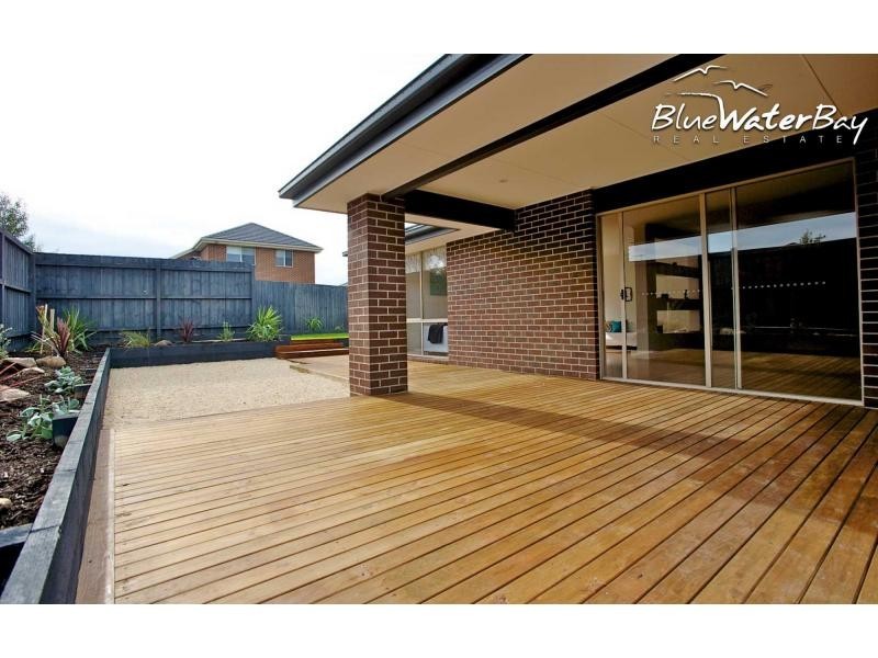 10 Windmill Parade, Mount Martha VIC 3934