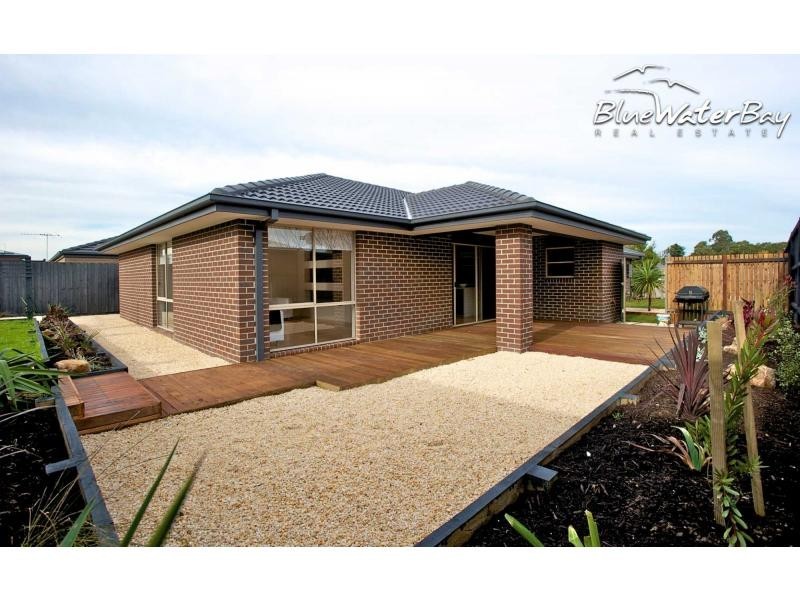 10 Windmill Parade, Mount Martha VIC 3934