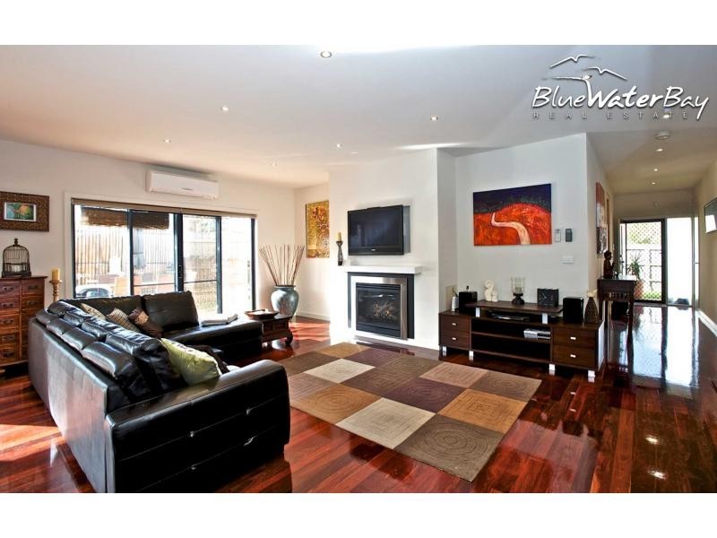 3A Moorhead Avenue, Mornington VIC 3931