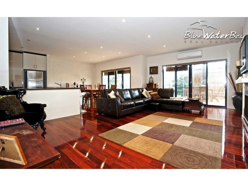 3A Moorhead Avenue, Mornington VIC 3931