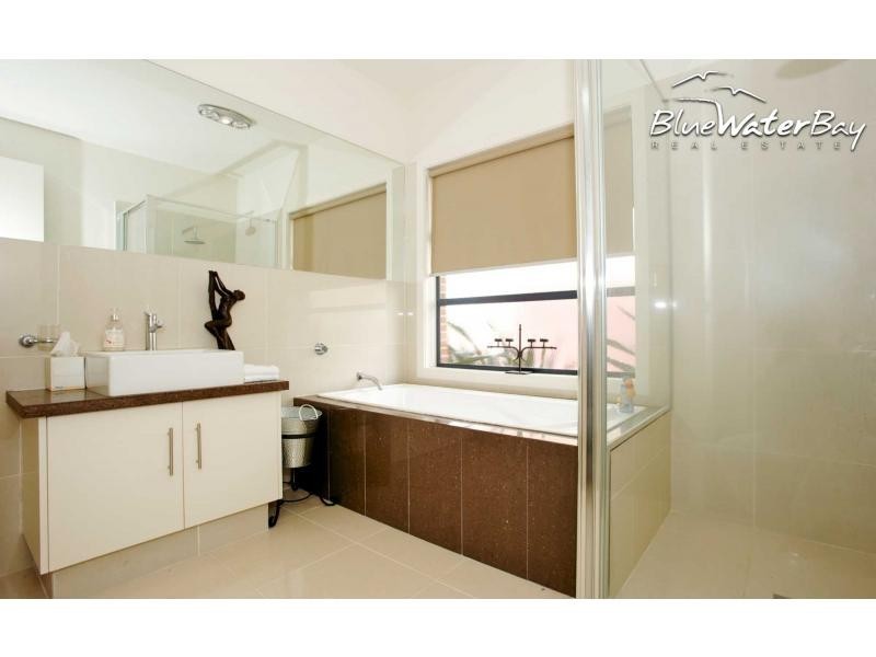 3A Moorhead Avenue, Mornington VIC 3931