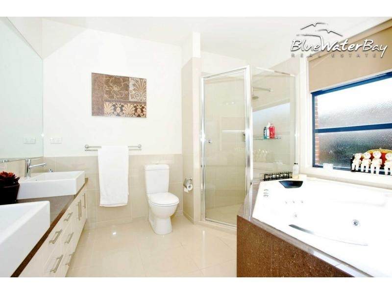 3A Moorhead Avenue, Mornington VIC 3931