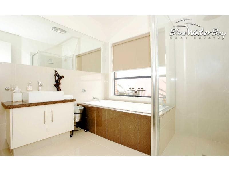 3A Moorhead Avenue, Mornington VIC 3931