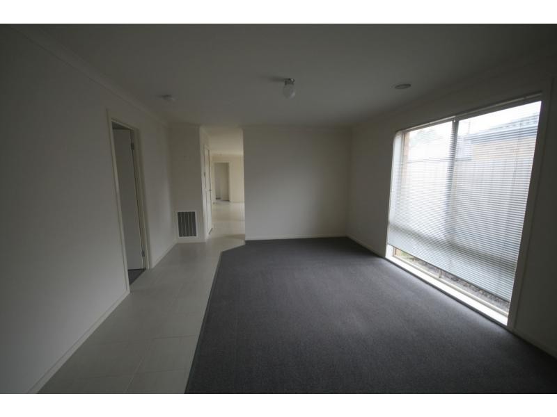 49 Szer Way, Carrum Downs VIC 3201