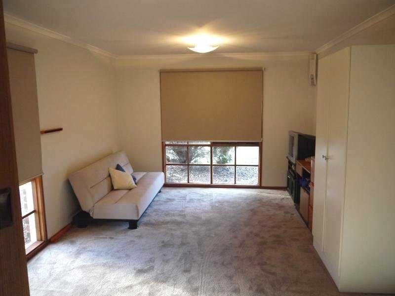 136 Bentons Road, Mount Martha VIC 3934