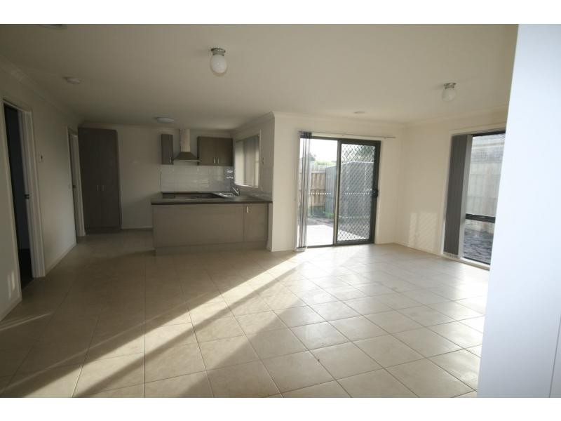 3/10 Kingfisher Court, Hastings VIC 3915